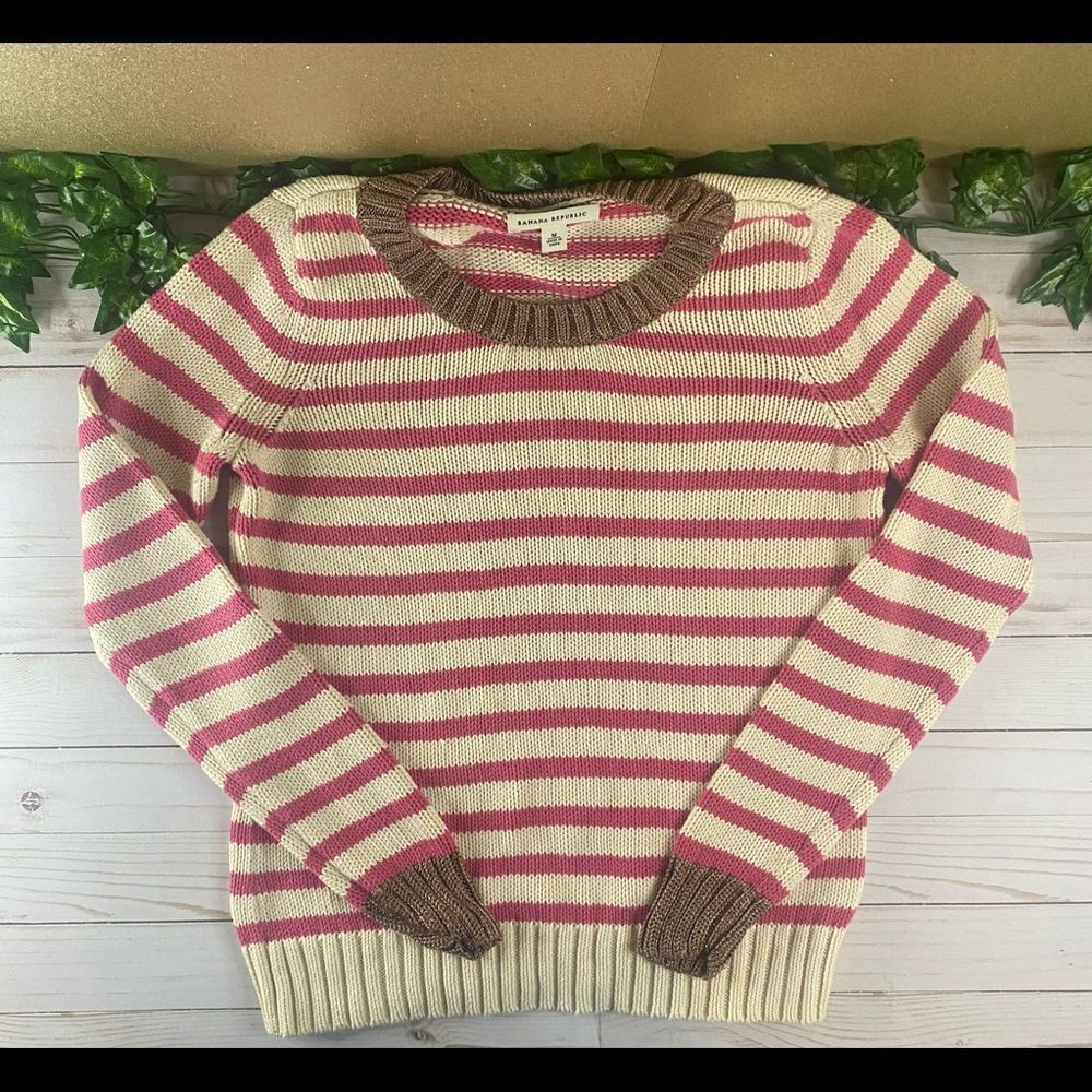 Women’s Banana Republic sweater